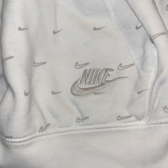 Nike hoodie - Picture 2 of 10